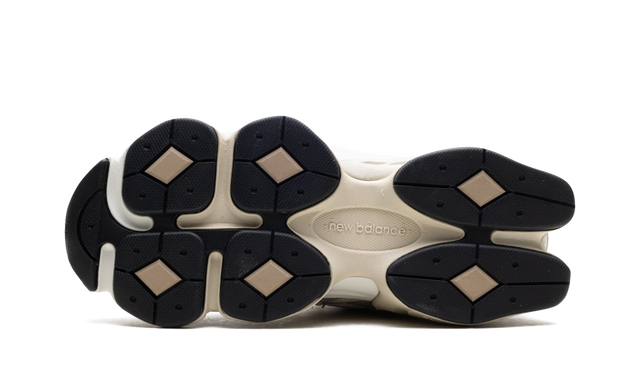 New Balance 9060 Oatmeal